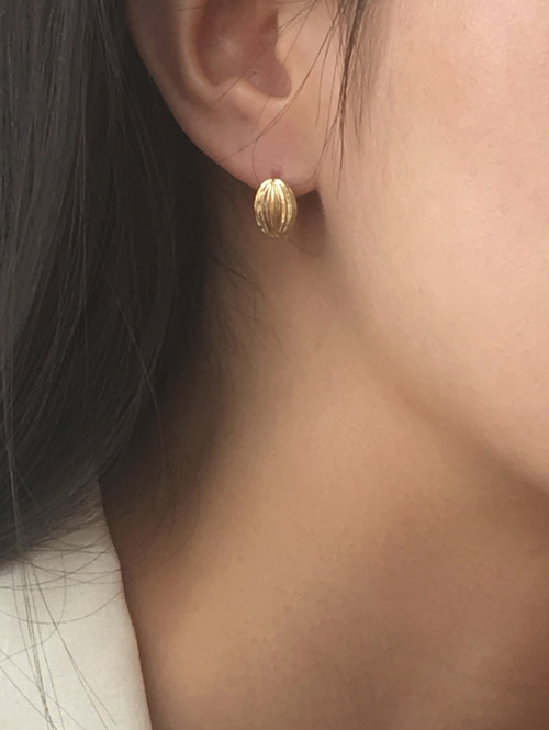 14k jeanne earring