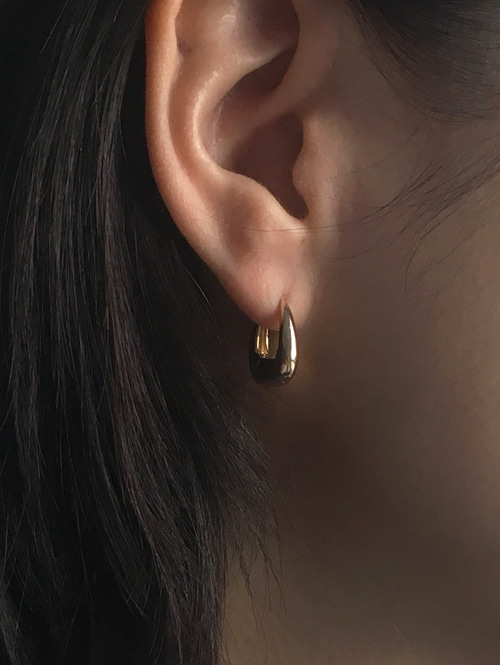 14k triangle earring