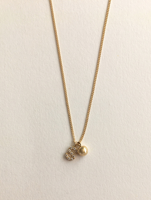 14k brill petit initial necklace 　