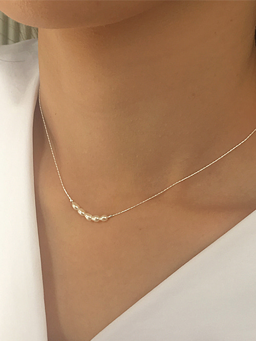 front pearl necklace silver