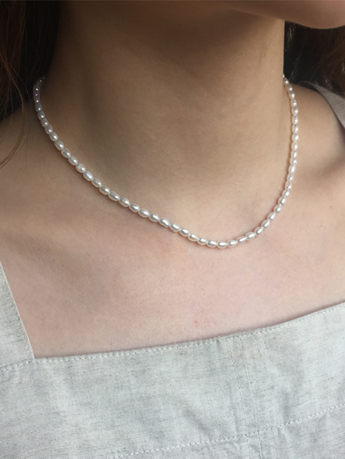 pearl necklace 01
