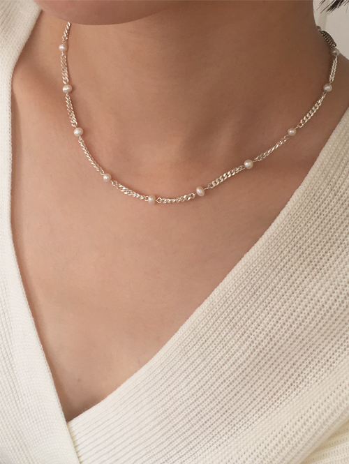 pearl chain necklace